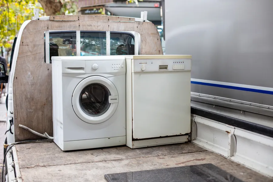 Why Professional Appliance Removal Prevents Injury Raleigh, NC Why Professional Appliance Removal Prevents Injury Raleigh, NC